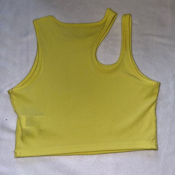 SHEIN Yellow Gold Cropped Cut Out Tank - Picture 4 of 4